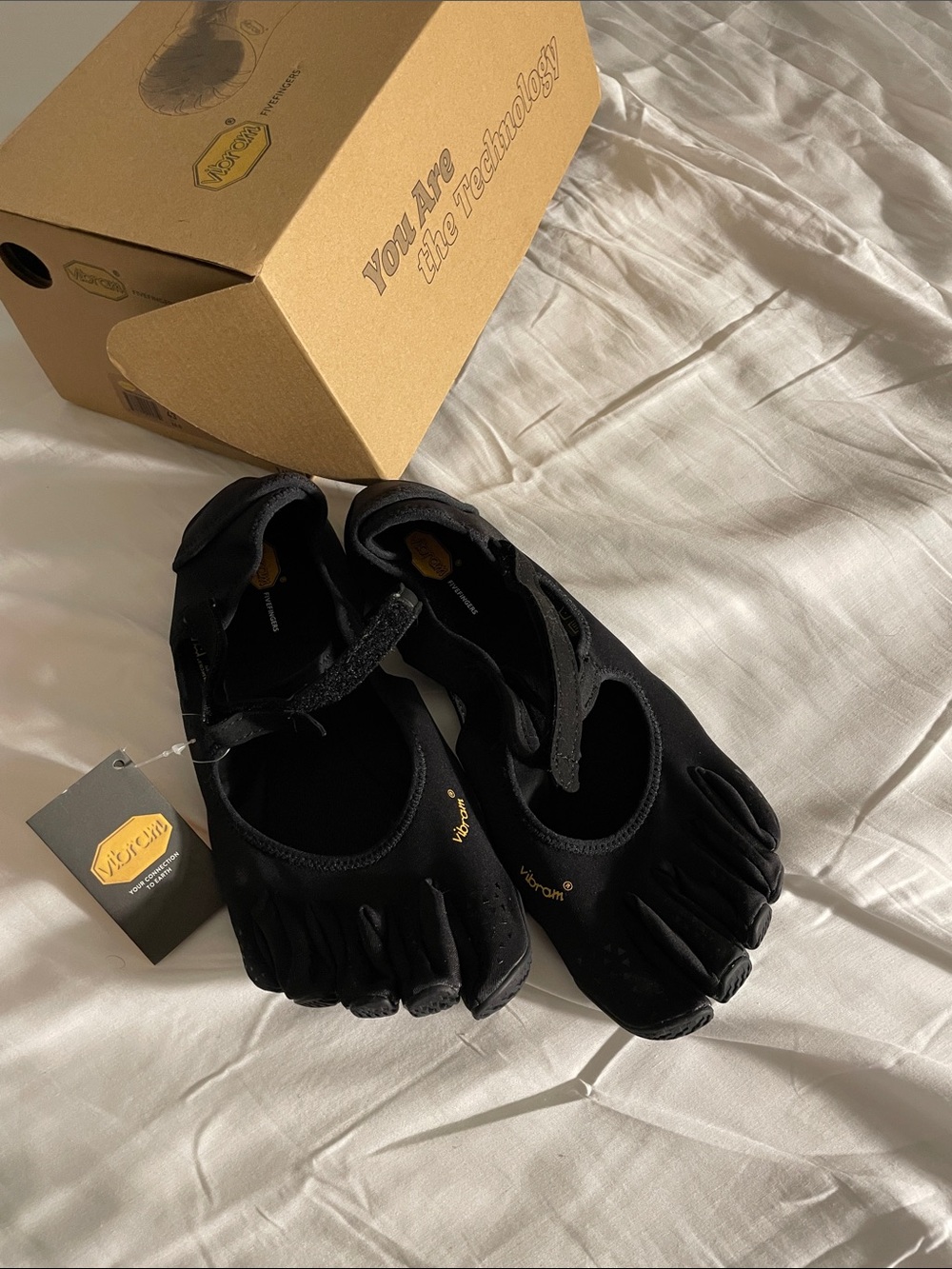 Vibram Women's Black FiveFingers Toe Shoes with Strap